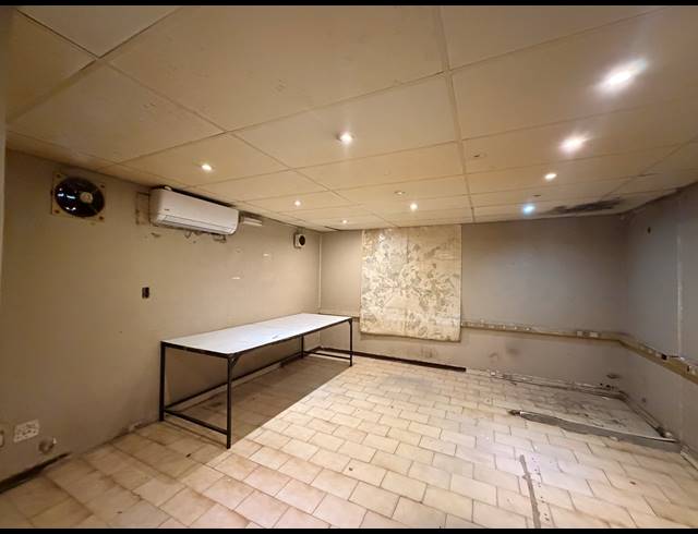 200M² OFFICE TO LET IN SUNWARD PARK